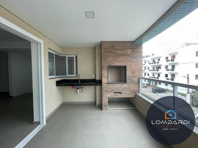 Apartamento para Venda em Ubatuba - 2