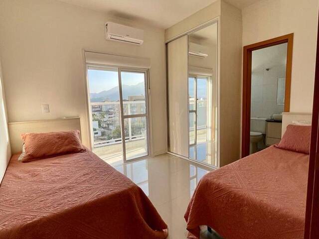 #L559 - Apartamento para Venda em Ubatuba - SP