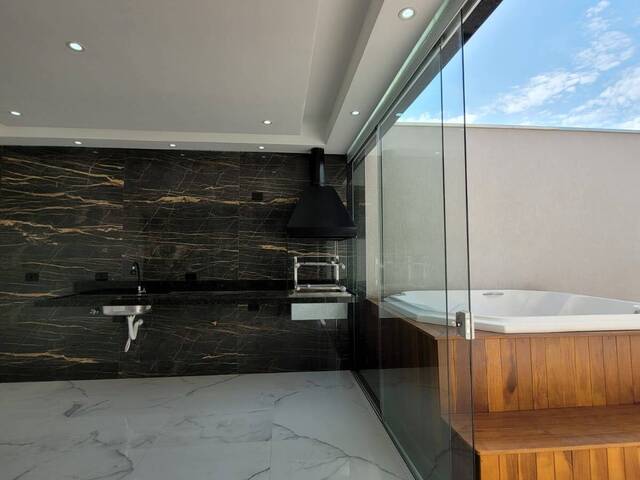 Apartamento para Venda em Ubatuba - 2