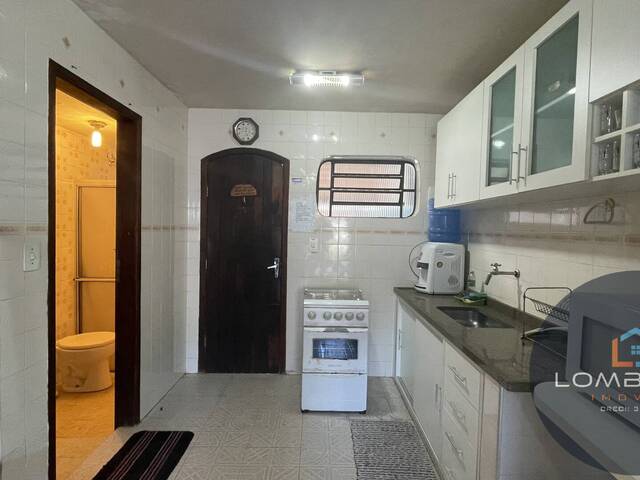 Residencial para Venda em Ubatuba - 4