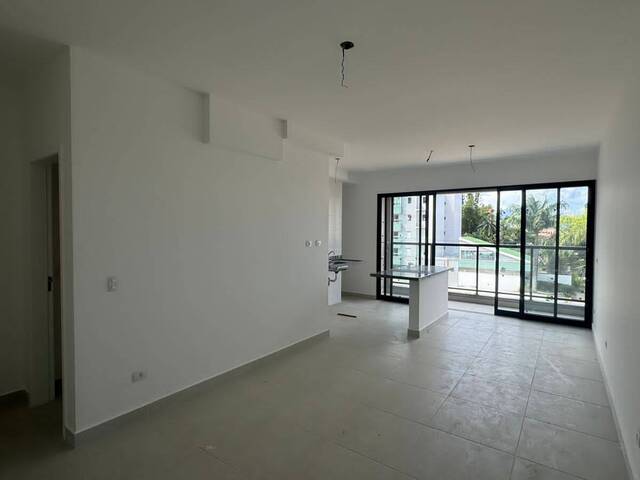 Apartamento para Venda em Ubatuba - 3