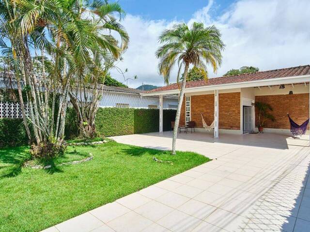 Apartamento para Venda em Ubatuba - 3