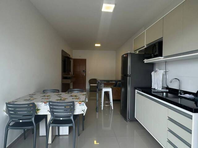 #L1102 - Apartamento para Venda em Ubatuba - SP