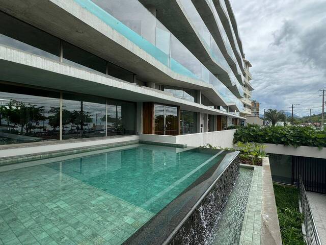 #L1110 - Apartamento para Venda em Ubatuba - SP