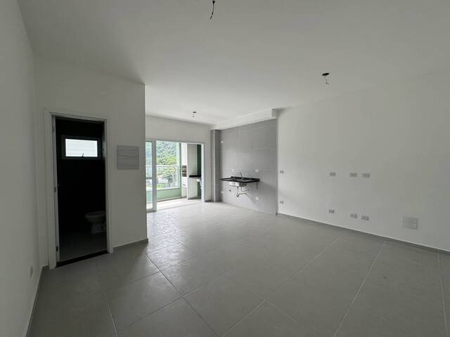 Apartamento para Venda em Ubatuba - 2