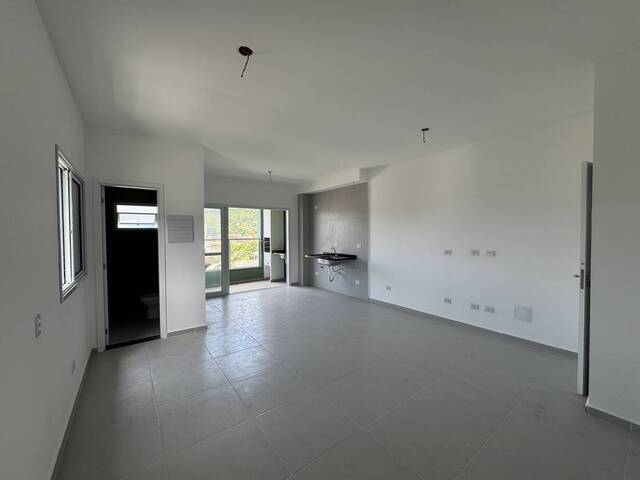 Apartamento para Venda em Ubatuba - 4