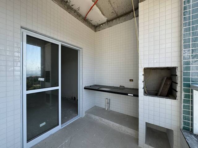 Apartamento para Venda em Ubatuba - 2