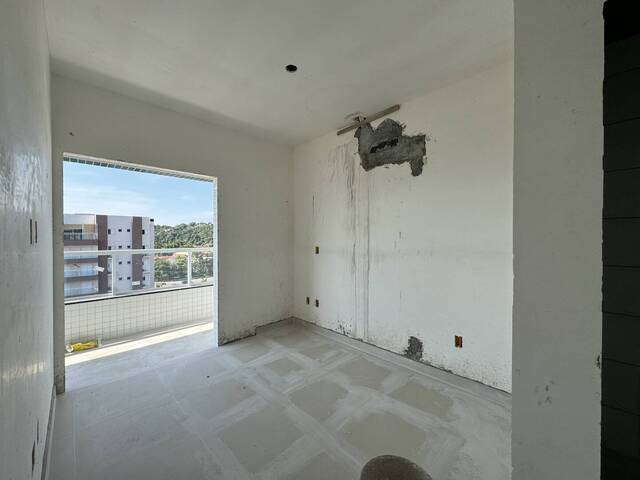 Apartamento para Venda em Ubatuba - 5