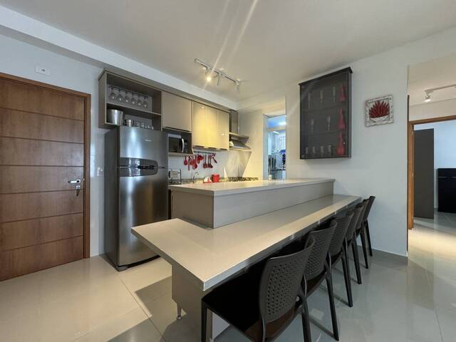 Apartamento para Venda em Ubatuba - 4