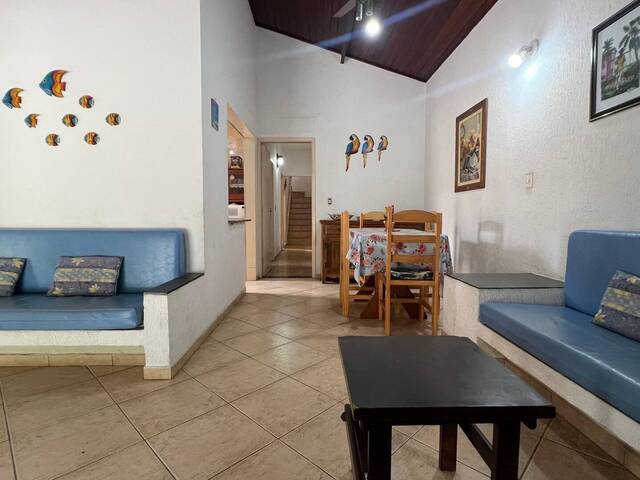 Residencial para Venda em Ubatuba - 4