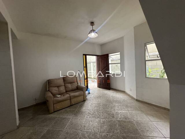 Apartamento para Venda em Ubatuba - 2