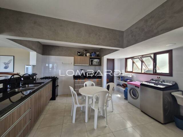 Apartamento para Venda em Ubatuba - 4