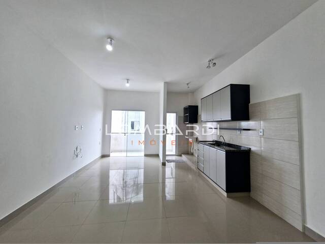 #L1672 - Apartamento para Venda em Ubatuba - SP