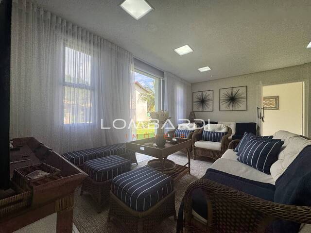 Residencial para Venda em Ubatuba - 3