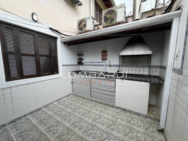 Apartamento para Venda em Ubatuba - 2