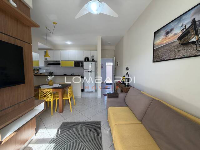 Residencial para Venda em Ubatuba - 2