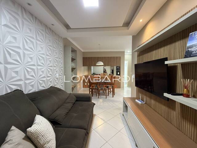 #L1724 - Apartamento para Venda em Ubatuba - SP