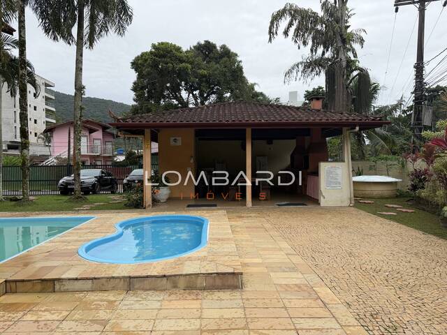 Apartamento para Venda em Ubatuba - 2