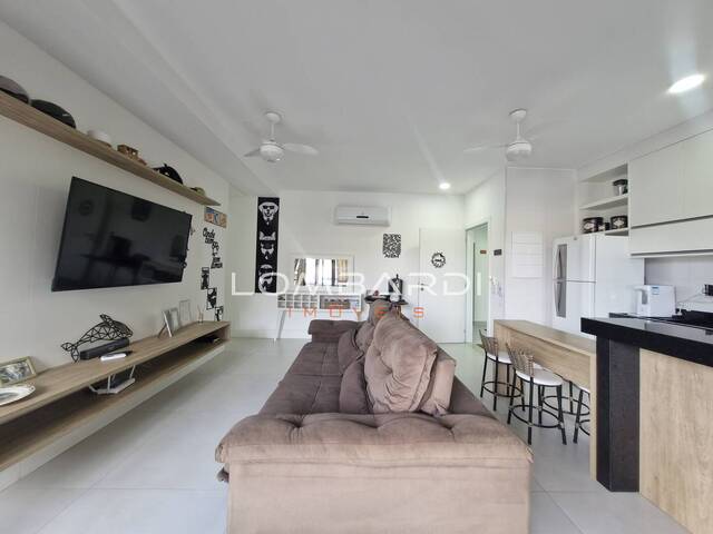 #L1773 - Apartamento para Venda em Ubatuba - SP