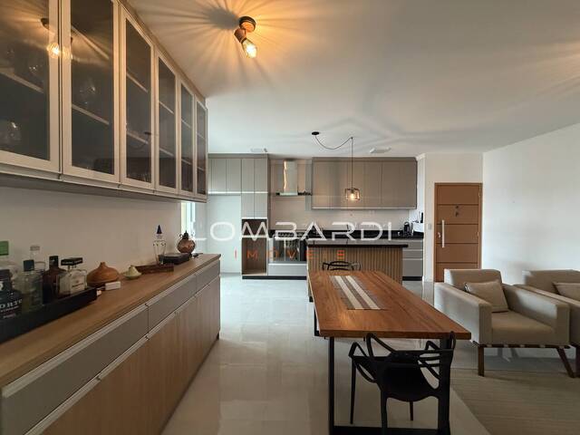 #L1798 - Apartamento para Venda em Ubatuba - SP