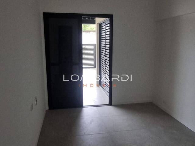 Apartamento para Venda em Ubatuba - 4