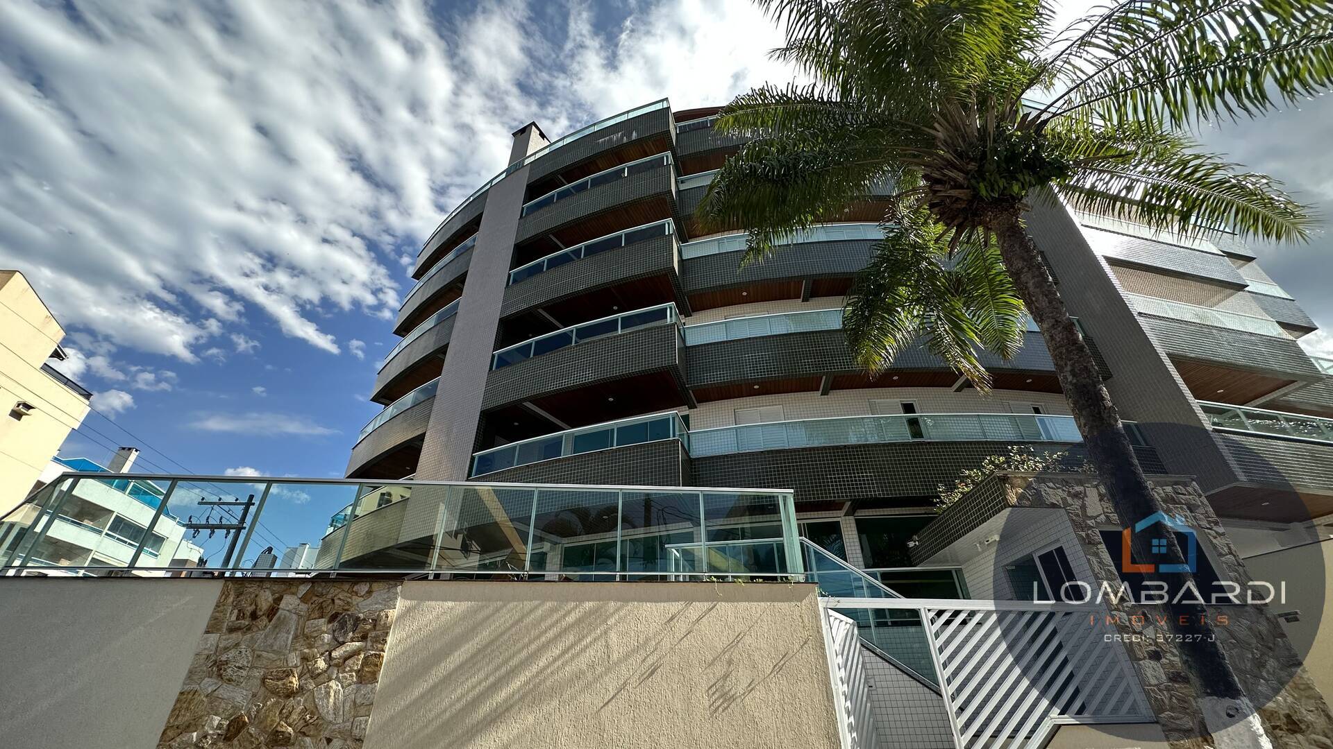 Apartamento, 3 quartos, 130 m² - Foto 1